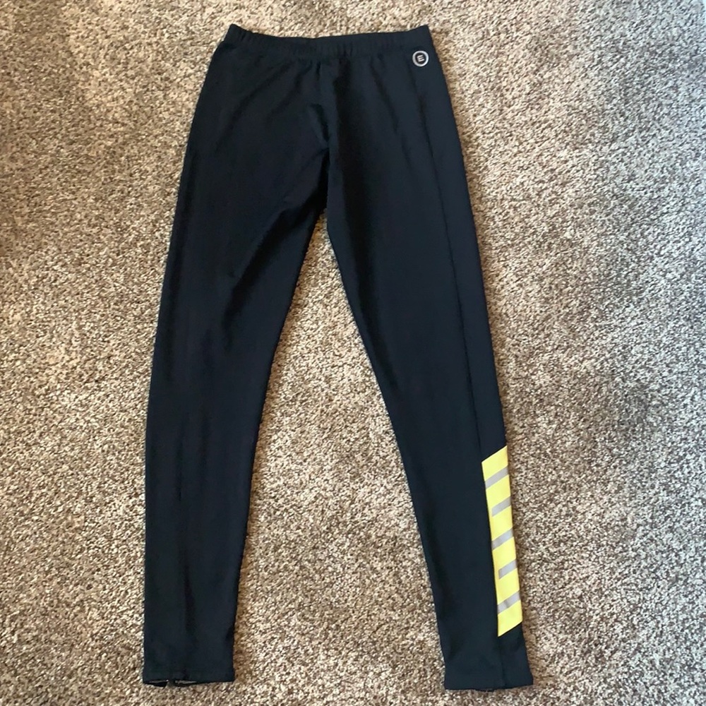 Athletic leggings
